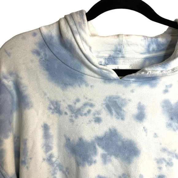 Offline by Aerie Women’s Fleece Cloud Tie Dye Crop Hoodie in Blue/White Size S - Picture 9 of 13